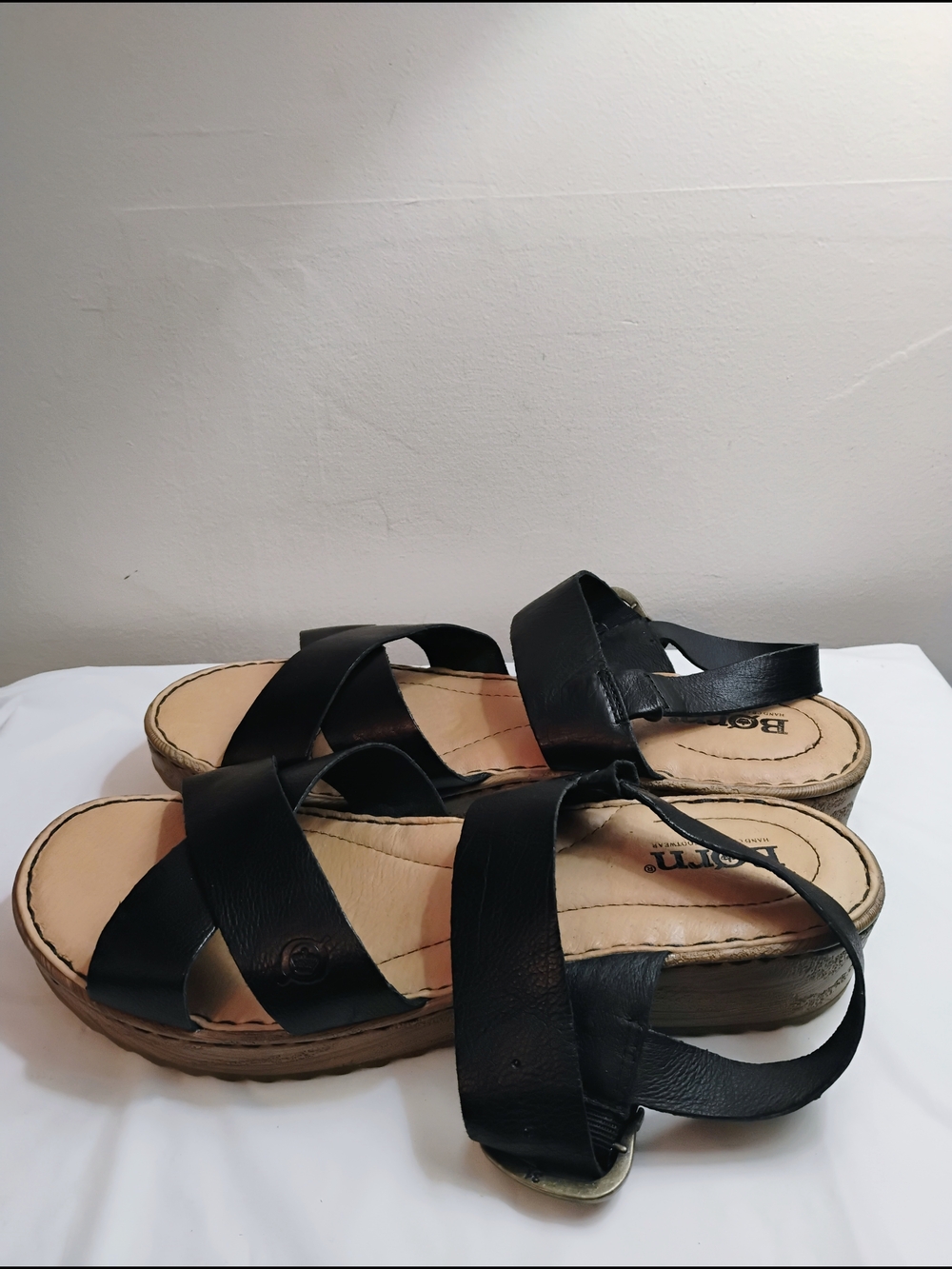 Born Black Leather Cross-Strap Women's Sandals - Picture 2 of 4